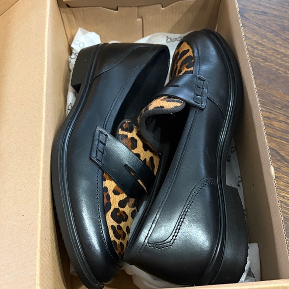 Ecco Women's Black and Leopard Print Loafers - Picture 6 of 8